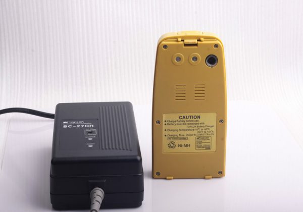NI-MH Battery BT-52QA Topcon Charger BC-27CR - Image 2